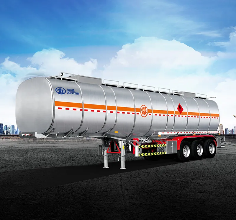 Liquid tank truck